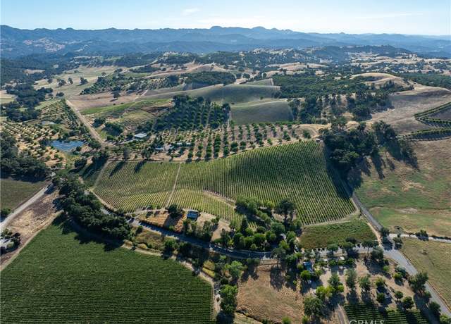 Property at 9480 Chimney Rock Rd, Paso Robles, CA 93446, 3 beds, 2 baths