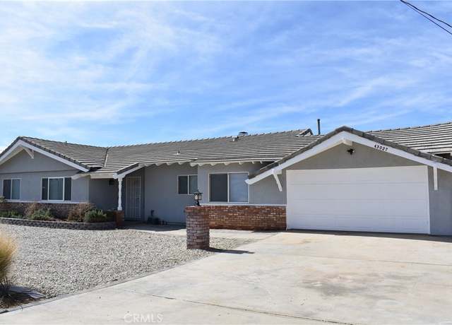 Property at 43027 50th St W, Lancaster, CA 93536, 3 beds, 2 baths