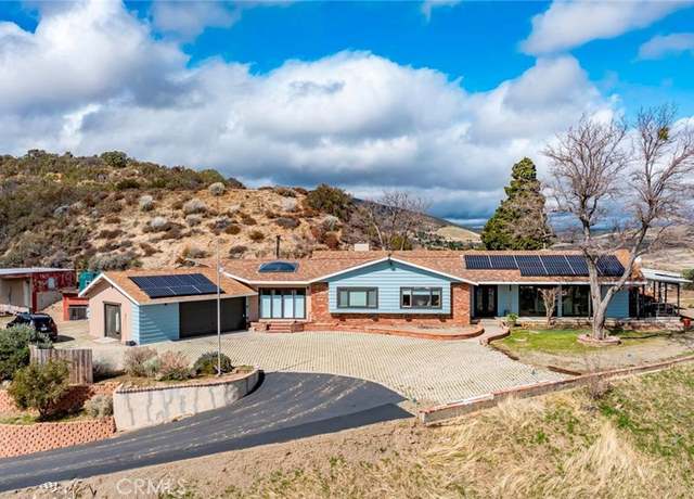 Property at 40005 92nd St W, Leona Valley, CA 93551, 4 beds, 3 baths