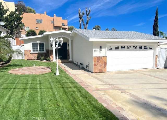 Property at 21541 Yucatan Ave, Woodland Hills, CA 91364, 4 beds, 2 baths