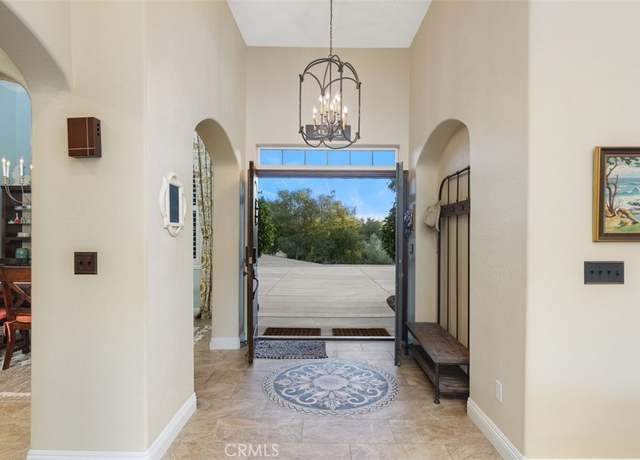 Property at 45600 La Cruz Dr, Temecula, CA 92590, 3 beds, 2 baths