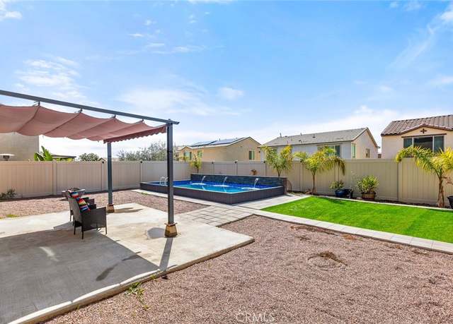 Property at 34293 Bloomington Dr, Murrieta, CA 92563, 4 beds, 2.5 baths