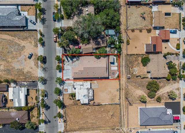 Property at 16028 Spruce St, Hesperia, CA 92345, 5 beds, 4 baths
