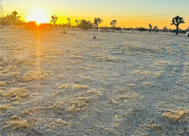 Property at 4 Two Mile Rd, Joshua Tree, CA 92252