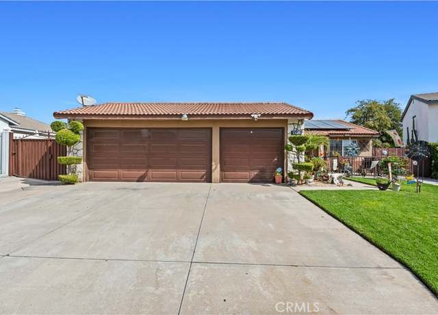 Property at 2120 W Windhaven Dr, Rialto, CA 92377, 3 beds, 2 baths
