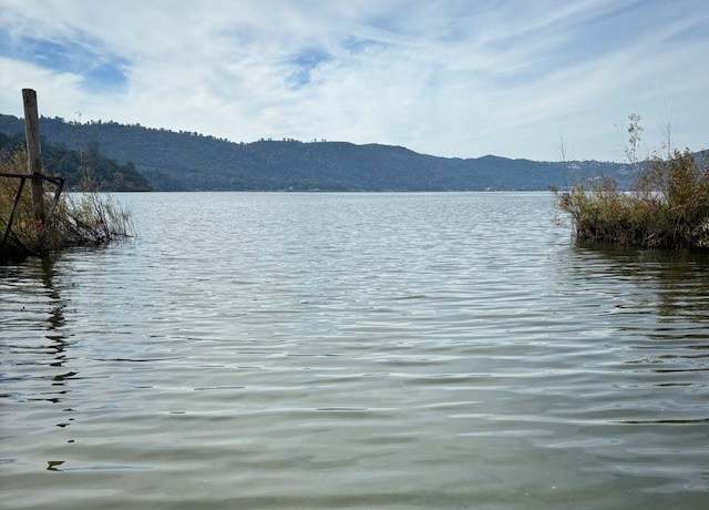 Property at 14135 Lakeshore Dr, Clearlake, CA 95422, 3 beds, 2 baths