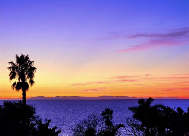 Property at 31844 8th Ave, Laguna Beach, CA 92651, 3 beds, 2 baths