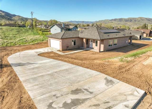 Property at 22213 Mariposa Rd, Tehachapi, CA 93561, 4 beds, 2 baths