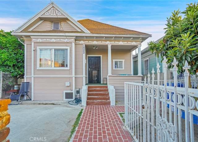 Property at 1522 W 29th St, Los Angeles, CA 90007, 3 beds, 3.5 baths