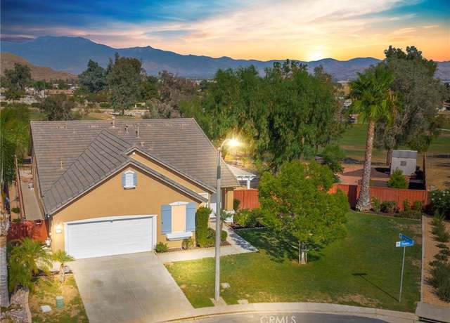 Property at 320 Tewell Dr, Hemet, CA 92545, 2 beds, 2 baths
