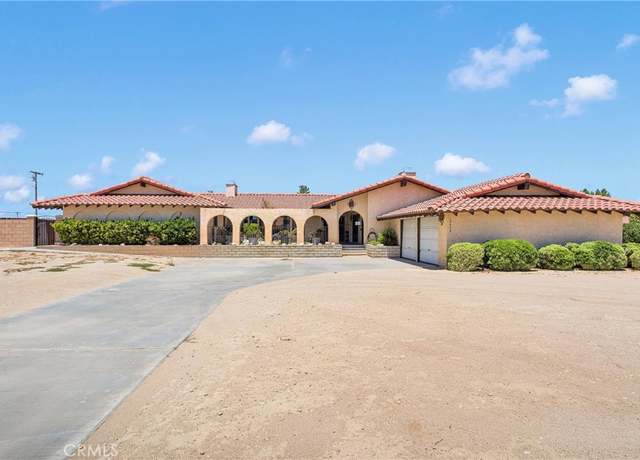 Property at 19678 Red Feather Rd, Apple Valley, CA 92307, 4 beds, 3.5 baths