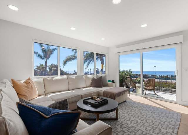 Property at 1923 San Elijo Ave #4, Cardiff By The Sea, CA 92007, 2 beds, 2.5 baths