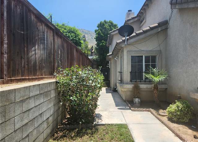 Property at 16471 Applegate Dr, Fontana, CA 92337, 4 beds, 3 baths