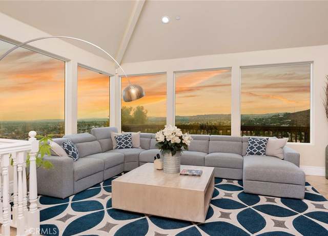 Property at 12336 Circula Panorama, North Tustin, CA 92705, 4 beds, 3.5 baths