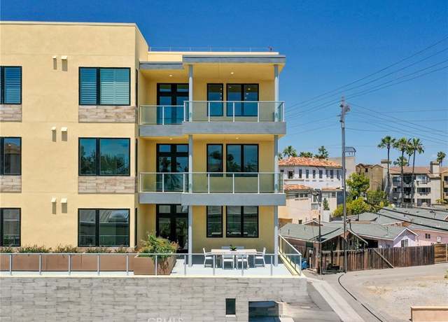 Property at 414 Main #200, Huntington Beach, CA 92648, 2 beds, 2.5 baths