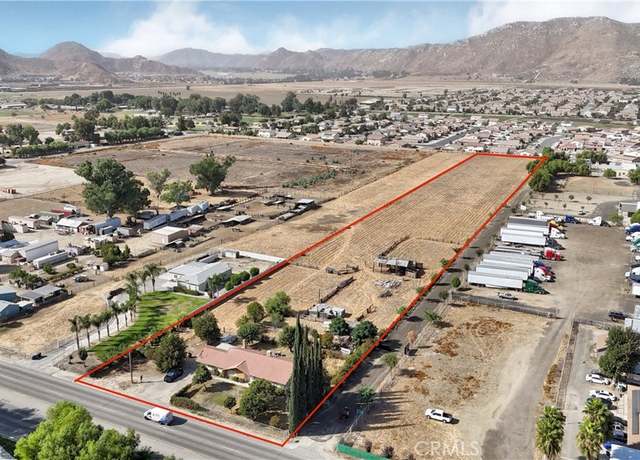 Property at 492 S Sanderson Ave, San Jacinto, CA 92582, 3 beds, 2 baths
