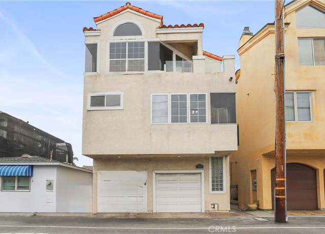 Property at 16778 Bayview Dr Unit B, Huntington Beach, CA 92649, 2 beds, 2 baths
