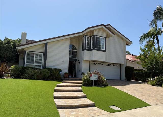 Property at 27201 Via Aurora, Mission Viejo, CA 92691, 4 beds, 2.5 baths