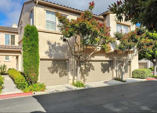 Property at 3767 Carmel View Rd #4, San Diego, CA 92130, 2 beds, 2.5 baths