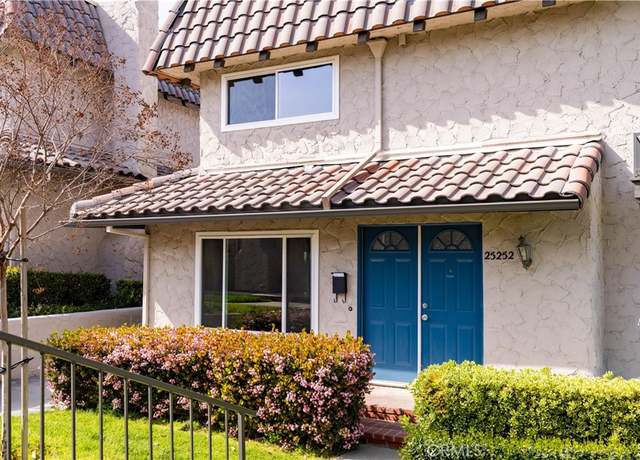 Property at 25252 Avenida Dorena, Newhall, CA 91321, 2 beds, 3 baths