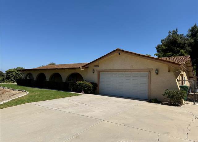 Property at 15662 Saddleback Rd, Riverside, CA 92506, 4 beds, 2 baths