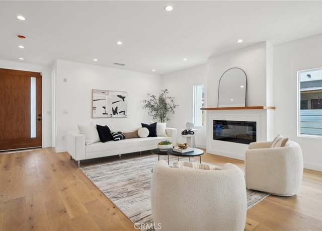 Property at 5449 S Victoria Ave, Los Angeles, CA 90043, 4 beds, 3 baths