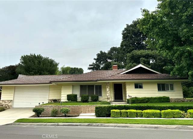 Property at 23307 Maple St, Newhall, CA 91321, 3 beds, 2 baths