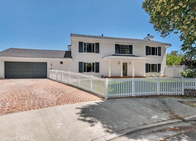 Property at 9500 Texhoma Ave, Northridge, CA 91325, 4 beds, 3 baths