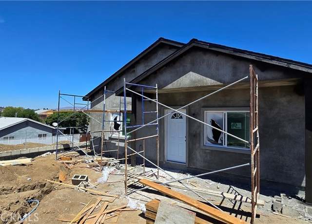 Property at 237 E Prospect St, Lake Elsinore, CA 92530, 6 beds, 3 baths