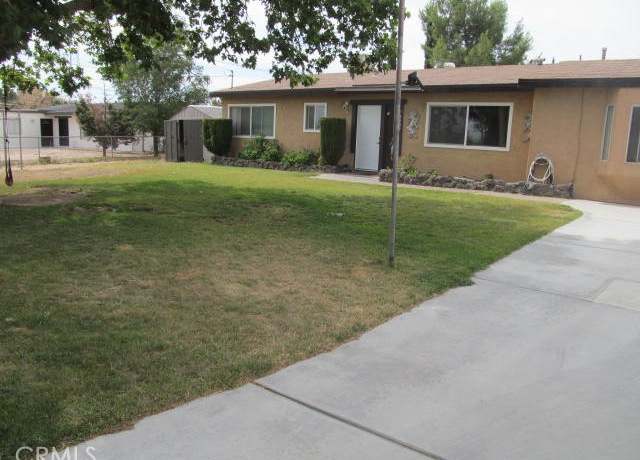 Property at 14537 Yucca St, Hesperia, CA 92345, 3 beds, 2 baths