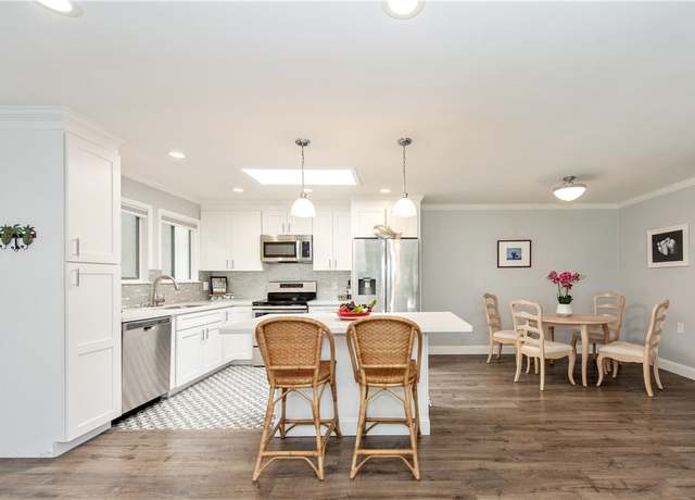 Property at 811 Ronda Mendoza Unit P, Laguna Woods, CA 92637, 2 beds, 2 baths