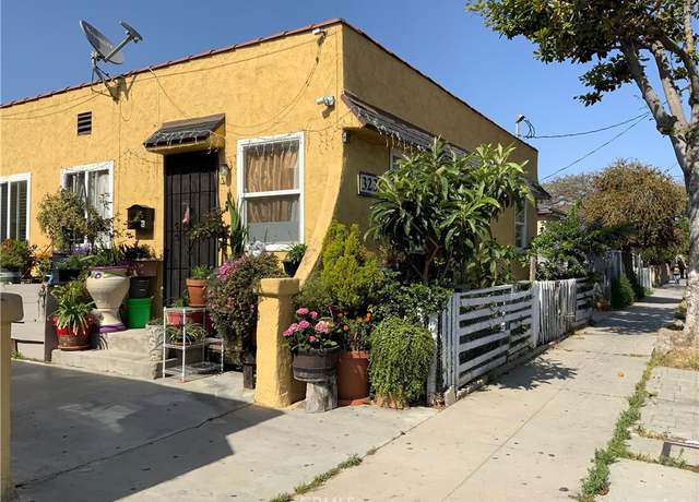 Property at 323 W Ross Pl, Wilmington, CA 90744, 6 beds, 6 baths