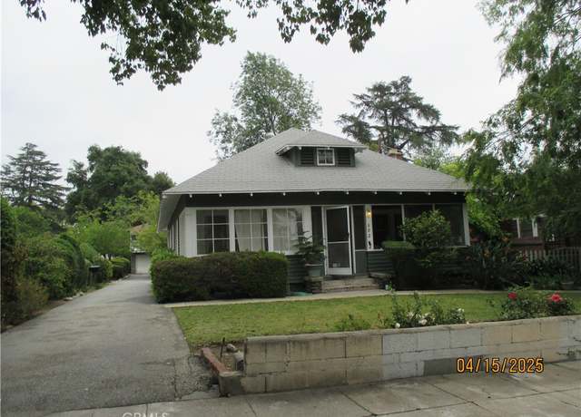 Property at 582 N Oakland Ave, Pasadena, CA 91101, 5 beds, 4 baths