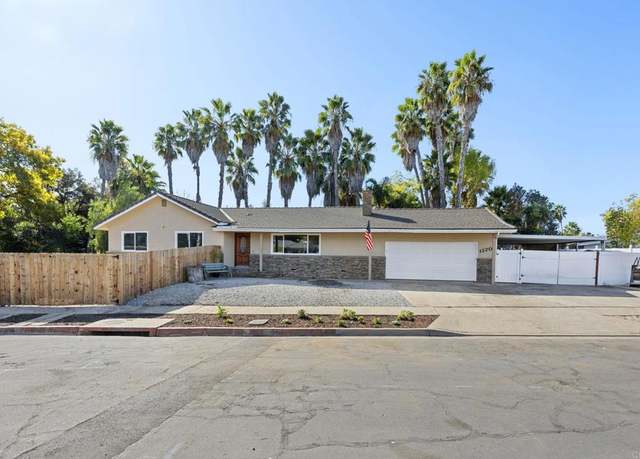 Property at 1220 Dolphin Cir, Vista, CA 92084, 3 beds, 2 baths