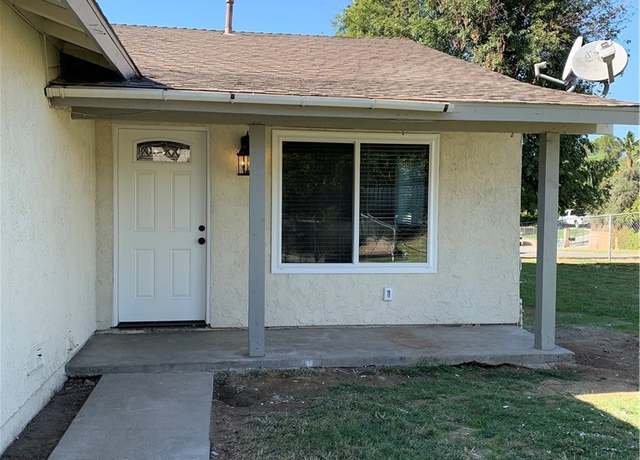 Property at 2431 12th St, Riverside, CA 92507, 6 beds, 4 baths