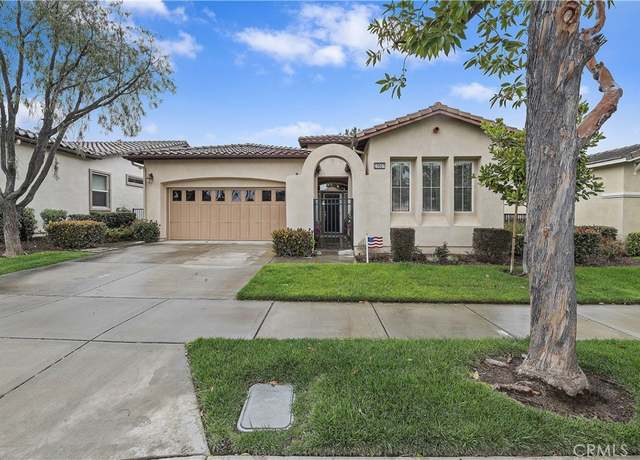 Property at 23907 Augusta Dr, Corona, CA 92883, 2 beds, 2 baths