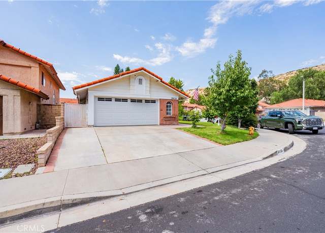 Photo of 28135 Wildwind Rd, Canyon Country, CA 91351