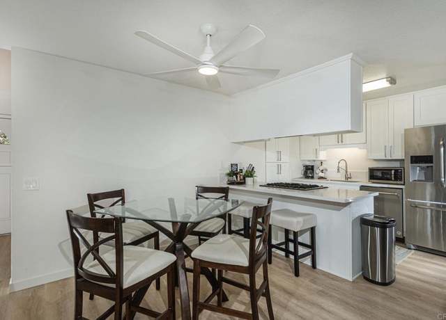 Property at 656 Westlake St, Encinitas, CA 92024, 2 beds, 2.5 baths