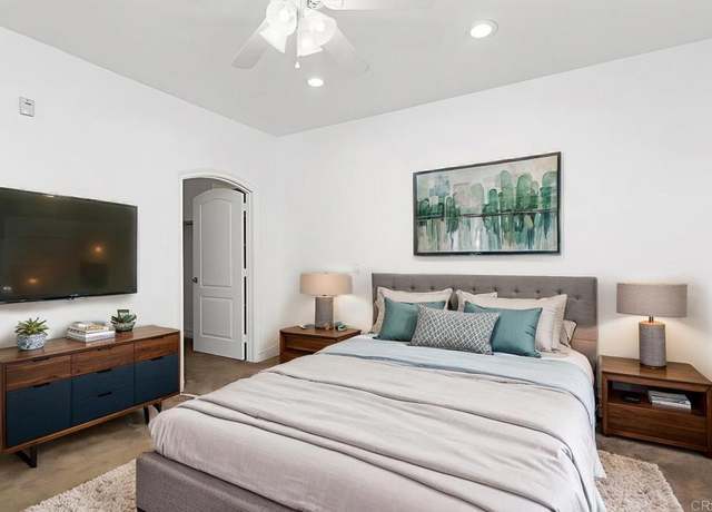 Property at 525 11th Ave #1203, San Diego, CA 92101, 1 bed, 1 bath