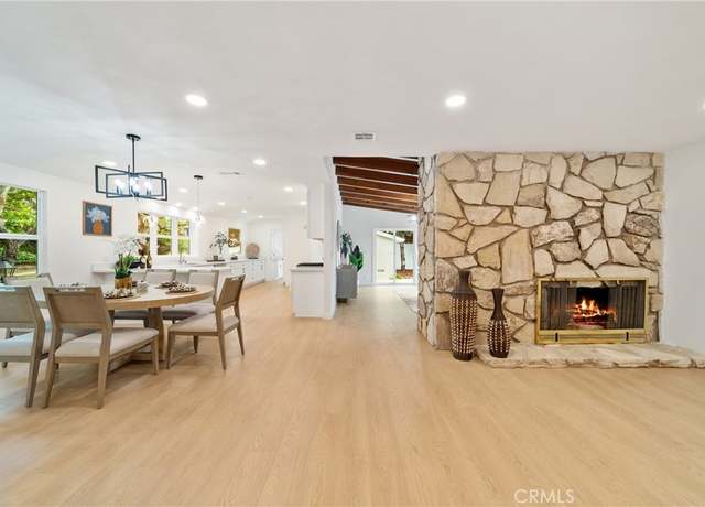 Property at 8177 Billowvista Dr, Playa Del Rey, CA 90293, 4 beds, 3.5 baths