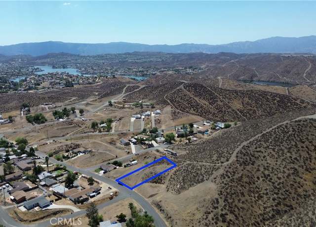Property at 28495 Hampshire Dr, Menifee, CA 92587