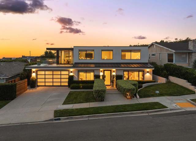 Property at 5530 Candlelight Dr, La Jolla, CA 92037, 4 beds, 4.5 baths