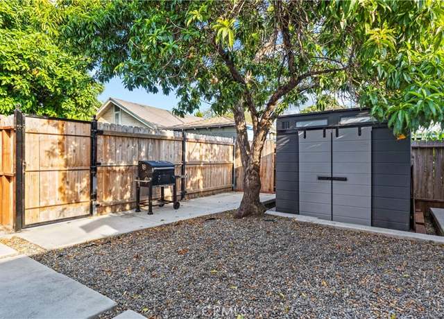 Property at 76 W Del Amo Blvd, Long Beach, CA 90805, 2 beds, 1 bath