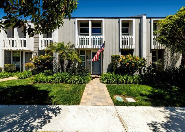 Property at 16422 Harbour Ln #17, Huntington Beach, CA 92649, 4 beds, 3 baths
