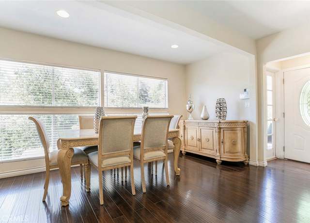 Property at 10058 Sunland Blvd, Sunland, CA 91040, 6 beds, 4 baths
