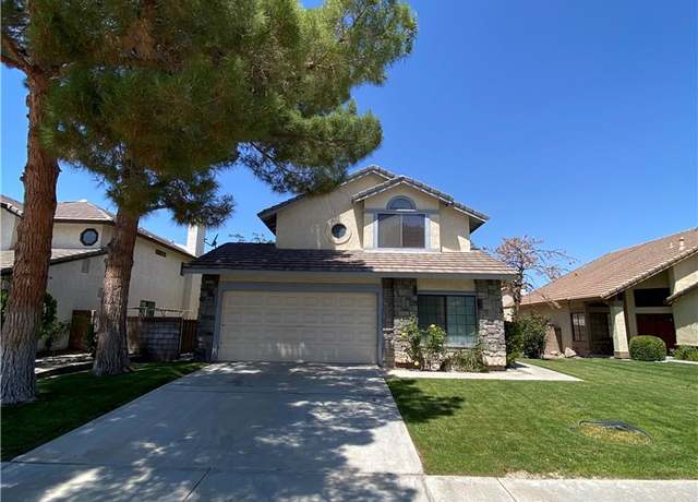 Property at 43321 Cottage Ln, Lancaster, CA 93536, 3 beds, 2.5 baths