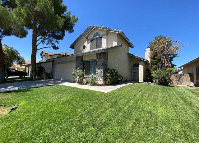 Property at 43321 Cottage Ln, Lancaster, CA 93536, 3 beds, 2.5 baths
