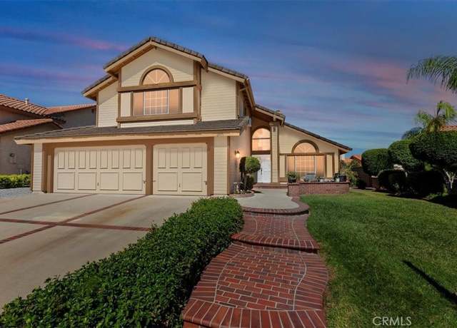 Property at 2450 Via Pacifica, Corona, CA 92882, 4 beds, 3 baths