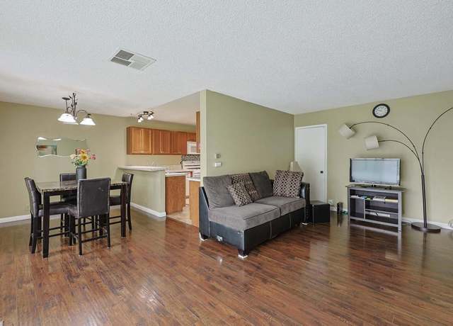 Property at 6872 Quebec Ct #5, San Diego, CA 92139, 3 beds, 2 baths