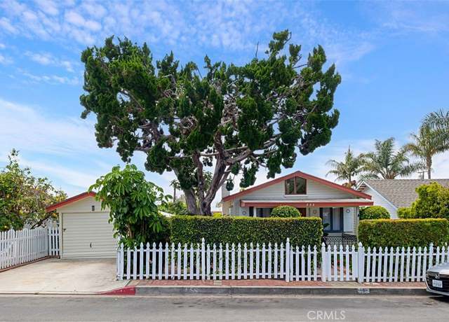 Property at 555 Through St, Laguna Beach, CA 92651, 2 beds, 1 bath